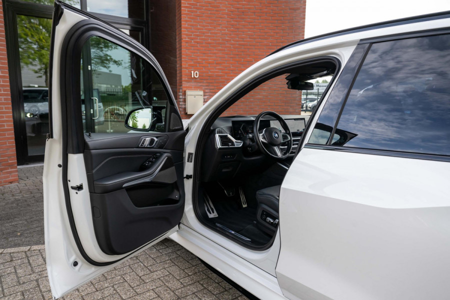 BMW X5 xDrive50e M-Sport Pro M-Seats Sky-Lounge CoPilot