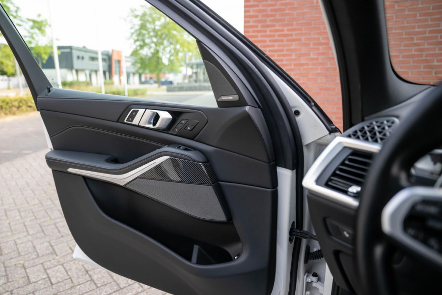 BMW X5 xDrive50e M-Sport Pro M-Seats Sky-Lounge CoPilot