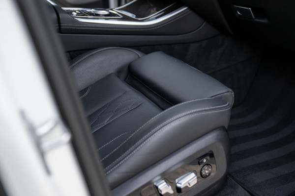 BMW X5 xDrive50e M-Sport Pro M-Seats Sky-Lounge CoPilot