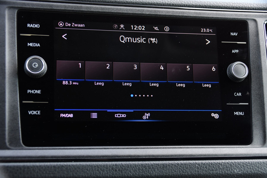 Volkswagen Crafter 35 2.0 TDI L3H3 PB Edition Camera, Cruise, Carplay, LED, Automaat, Sensoren, 140pk, Trekhaak, Multimedia, Uniek!