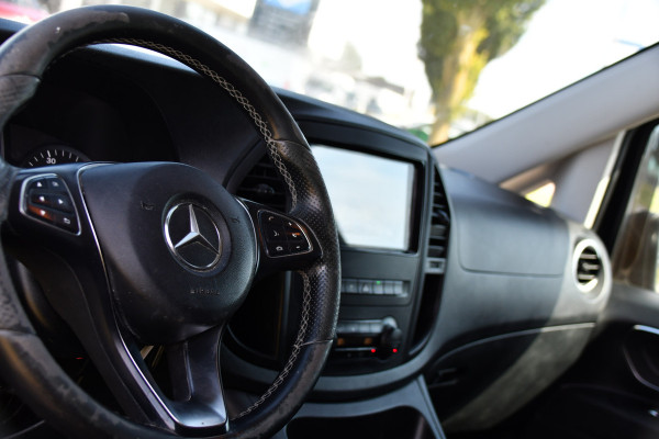 Mercedes-Benz Vito 114 CDI L3 Black Edition Camera, Cruise, Carplay, LED, Automaat, Multimedia, Trekhaak, Uniek!