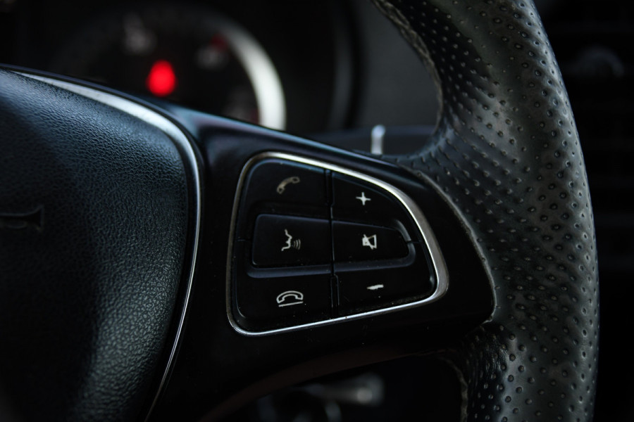 Mercedes-Benz Vito 114 CDI L3 Black Edition Camera, Cruise, Carplay, LED, Automaat, Multimedia, Trekhaak, Uniek!
