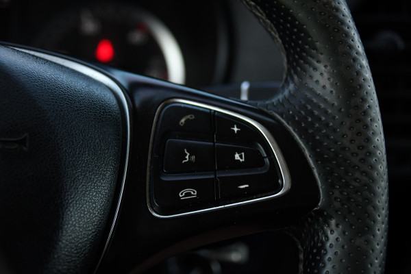 Mercedes-Benz Vito 114 CDI L3 Black Edition Camera, Cruise, Carplay, LED, Automaat, Multimedia, Trekhaak, Uniek!