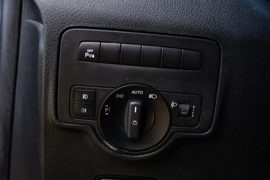 Mercedes-Benz Vito 114 CDI L3 Black Edition Camera, Cruise, Carplay, LED, Automaat, Multimedia, Trekhaak, Uniek!
