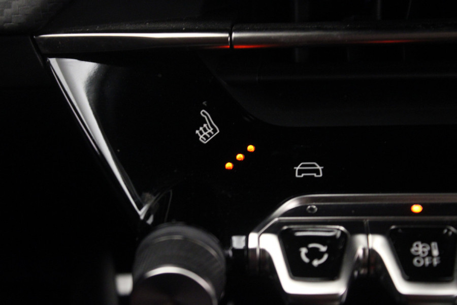 Peugeot 2008 1.2 PureTech 130 Allure |Camera|Stoelverw.|Navi|ACC|