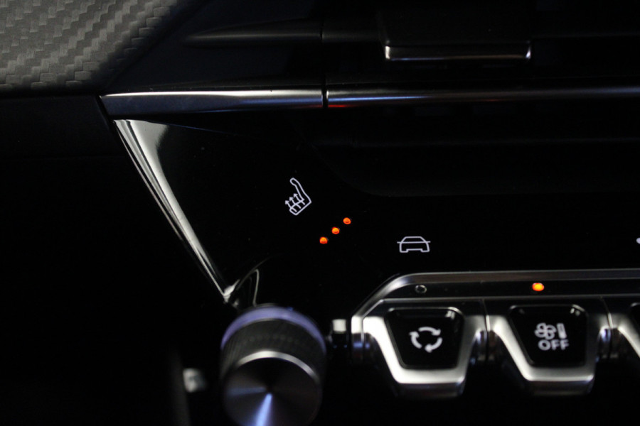Peugeot 2008 1.2 PureTech 130 Allure |Stoelverw.|Camera|ACC|