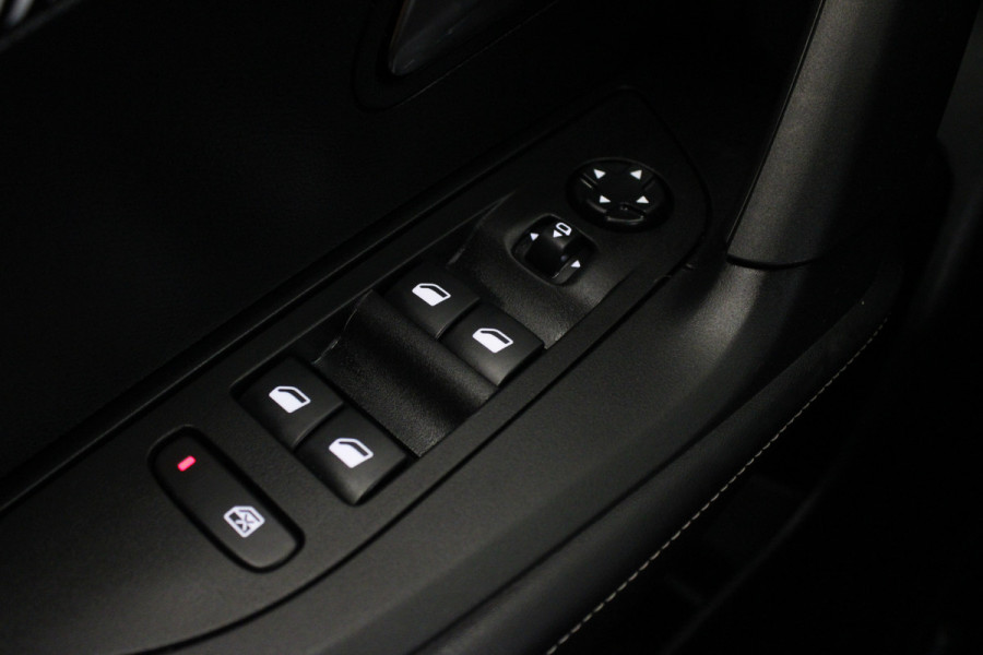 Peugeot 2008 1.2 PureTech 130 Allure |Stoelverw.|Camera|ACC|