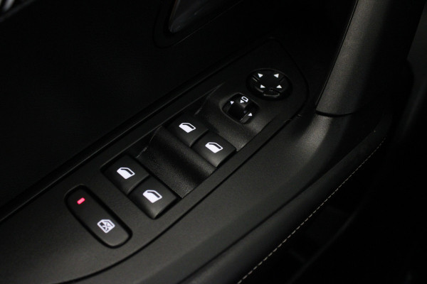 Peugeot 2008 1.2 PureTech 130 Allure |Stoelverw.|Camera|ACC|