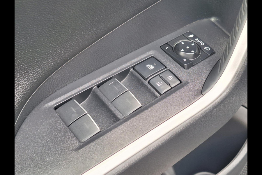 Toyota RAV4 Hybrid 220 AWD Dynamic | Stoelverwarming, Groot scherm, Parkeersensoren, Licht + Regensensor, 1650KG Trekgewicht