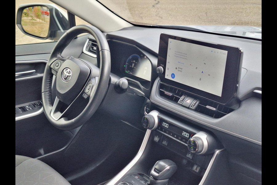 Toyota RAV4 Hybrid 220 AWD Dynamic | Stoelverwarming, Groot scherm, Parkeersensoren, Licht + Regensensor, 1650KG Trekgewicht
