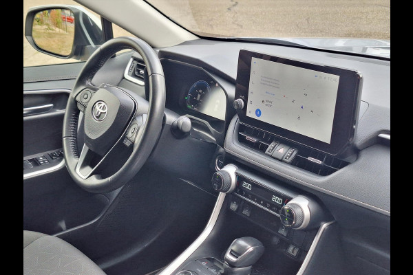 Toyota RAV4 Hybrid 220 AWD Dynamic | Stoelverwarming, Groot scherm, Parkeersensoren, Licht + Regensensor, 1650KG Trekgewicht