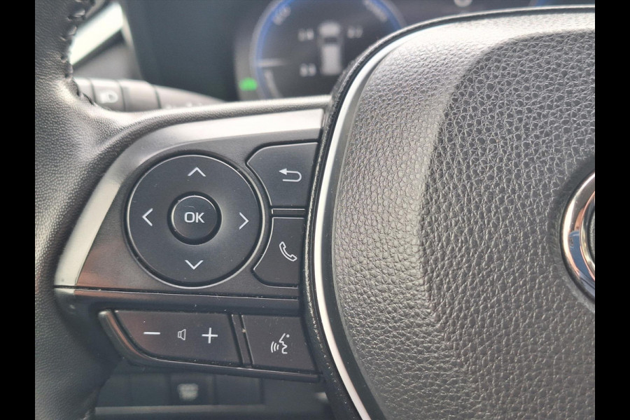 Toyota RAV4 Hybrid 220 AWD Dynamic | Stoelverwarming, Groot scherm, Parkeersensoren, Licht + Regensensor, 1650KG Trekgewicht