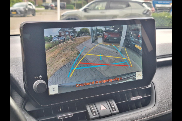 Toyota RAV4 Hybrid 220 AWD Dynamic | Stoelverwarming, Groot scherm, Parkeersensoren, Licht + Regensensor, 1650KG Trekgewicht