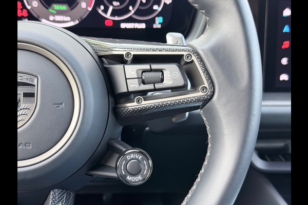 Porsche Cayenne Coupé 4.0 Turbo E-Hybrid GT Carbon/P-Display