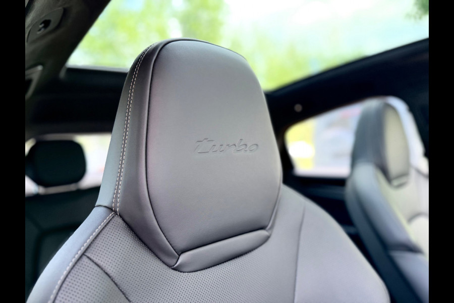 Porsche Cayenne Coupé 4.0 Turbo E-Hybrid GT Carbon/P-Display