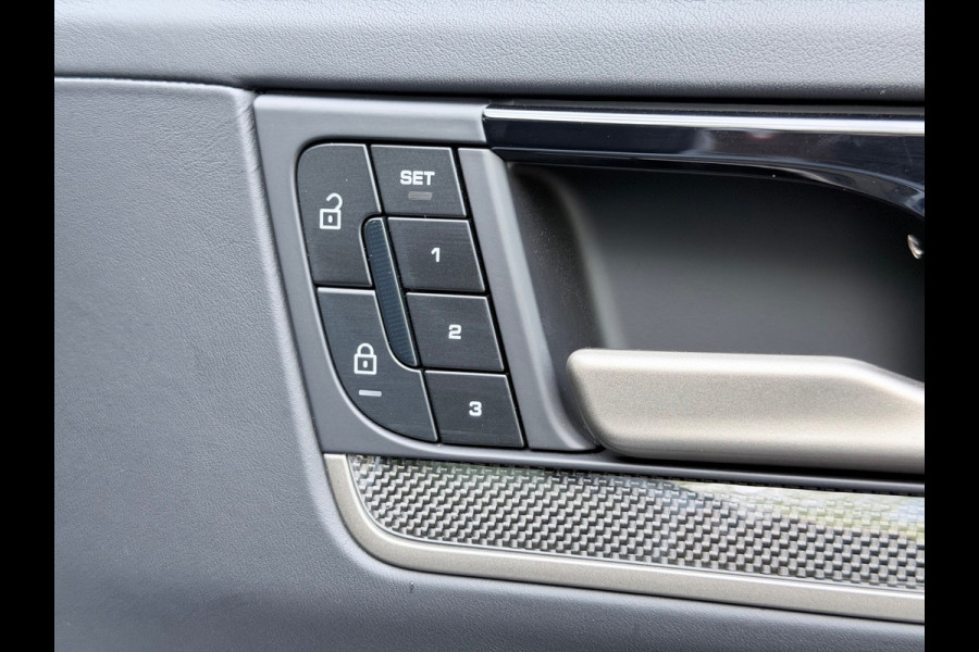 Porsche Cayenne Coupé 4.0 Turbo E-Hybrid GT Carbon/P-Display