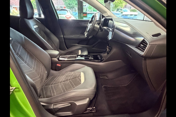 Opel Mokka-e Ultimate 50-kWh 11kw bl SOH 90.5% CAMERA CRUISE APPLE CARPLAY PDC STOEL & STUURVERWARMING AIRCO LANE ASSIST NAVIGATIE