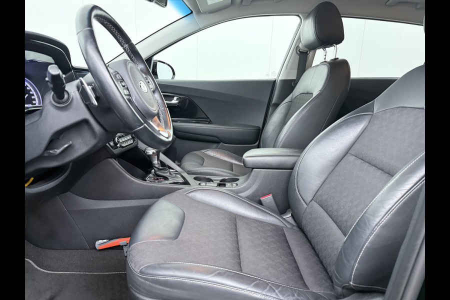 Kia Niro 1.6 GDi Hybrid DynamicPlusLine - Stoel / Stuurwielverwarming - Climate Control - ACC  - Achteruitrijcamera - - Fabrieksgarantie tot 02-2028