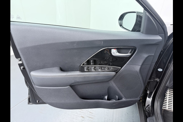 Kia Niro 1.6 GDi Hybrid DynamicPlusLine - Stoel / Stuurwielverwarming - Climate Control - ACC  - Achteruitrijcamera - - Fabrieksgarantie tot 02-2028