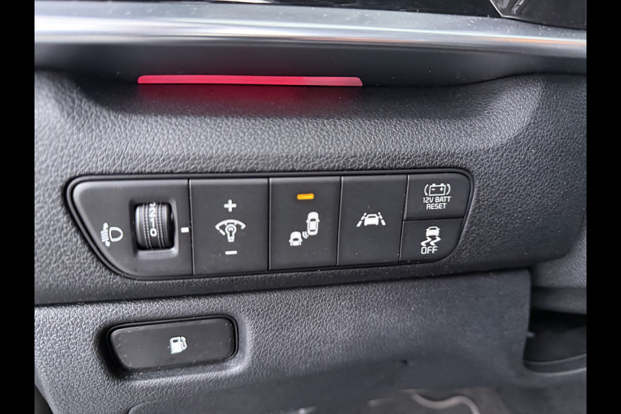Kia Niro 1.6 GDi Hybrid DynamicPlusLine - Stoel / Stuurwielverwarming - Climate Control - ACC  - Achteruitrijcamera - - Fabrieksgarantie tot 02-2028