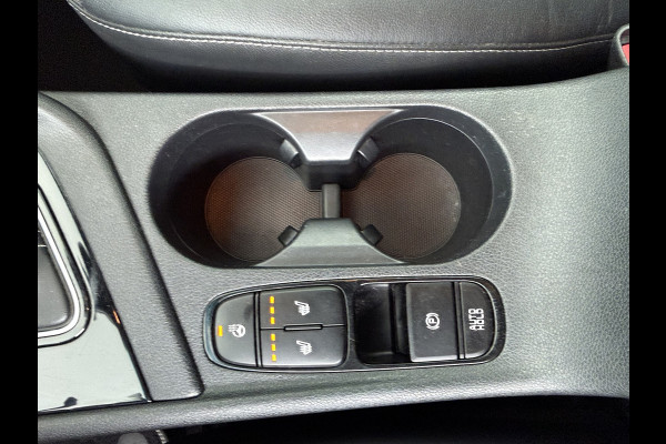 Kia Niro 1.6 GDi Hybrid DynamicPlusLine - Stoel / Stuurwielverwarming - Climate Control - ACC  - Achteruitrijcamera - - Fabrieksgarantie tot 02-2028