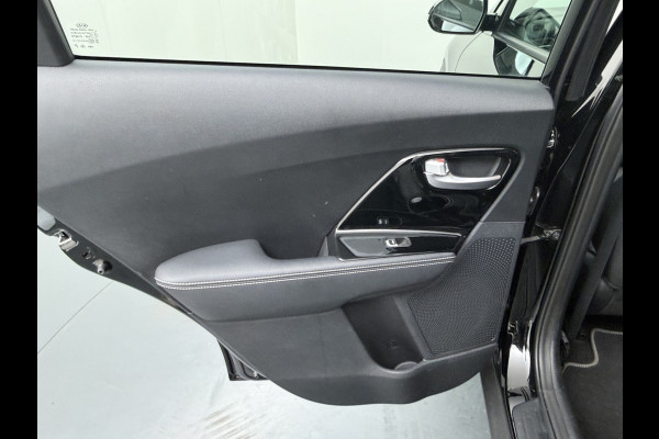 Kia Niro 1.6 GDi Hybrid DynamicPlusLine - Stoel / Stuurwielverwarming - Climate Control - ACC  - Achteruitrijcamera - - Fabrieksgarantie tot 02-2028