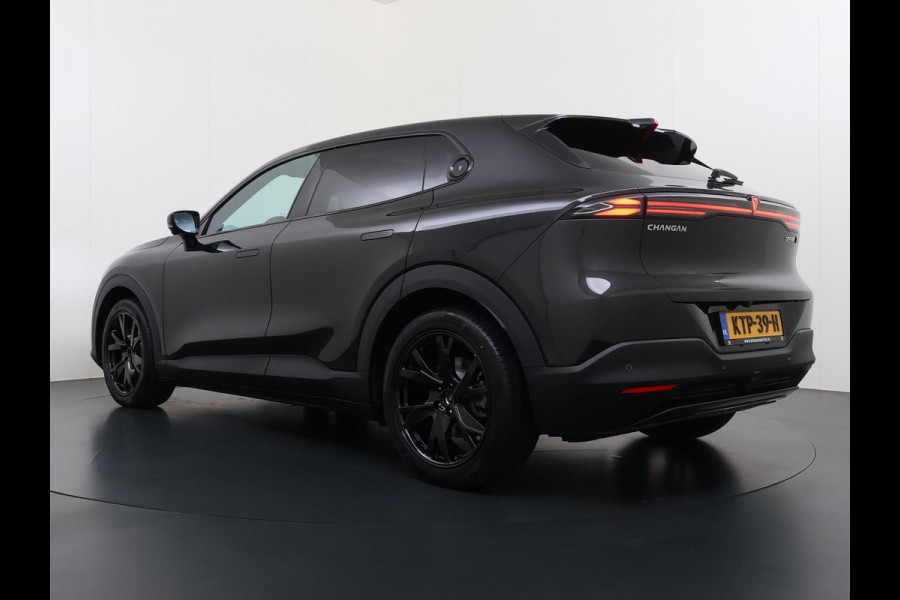 Changan Deepal S05 EV LHD VAN: 42.900,- VOOR: 39.440,- UW HERFSTVOORDEEL: 3.460,- MAX 200KW | 68.8 kwh | NIEUWE AUTO | PANORAMADAK | 20" LMV | 360° CAMERA | HEAD-UP DISPLAY | LEDEREN BEKLEDING | STOELVERWARMING | FULL OPTIONS | FABRIEKSGARANTIE T/M 2033 |
