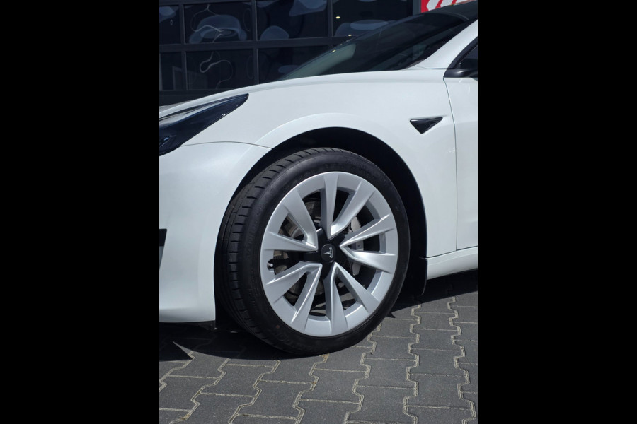Tesla Model 3 Standard RWD Plus 60 kWh | FSD3 | WARMTEPOMP | PANO | 360 CAMERA