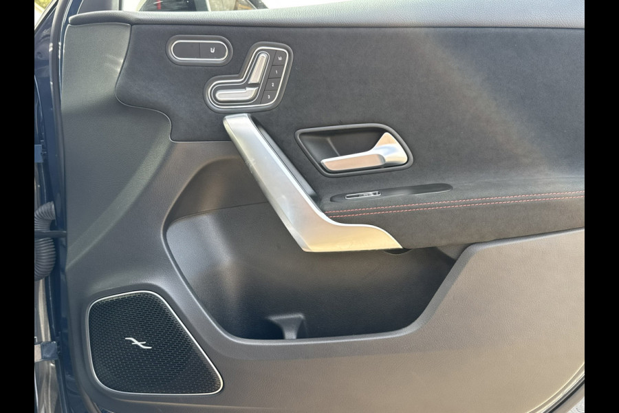 Mercedes-Benz AMG A-klasse AMG 35 4MATIC 306 PK!! Keyless Cruise Led verlichting Achteruitrijcamera Carplay Dynamic select