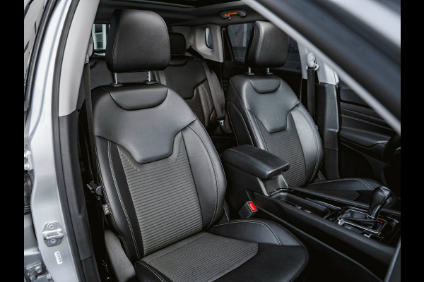 Jeep Compass 4xe 190 Plug-in Hybrid Electric Limited | PANO | WINTERPAKKET | HALF LEDER | ADAPTIVE