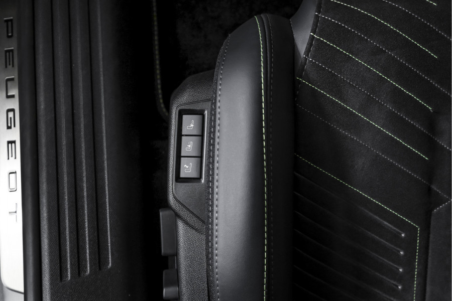 Peugeot 2008 1.2 Hybrid 145 GT - Automaat | Alcantara Pack | Drive Assist Pack | Dig. Cockpit | Adapt. Cruise | Stoelverw. | PDC | Camera | NAV + App. Connect | ECC | DAB | LM 17" | 7665