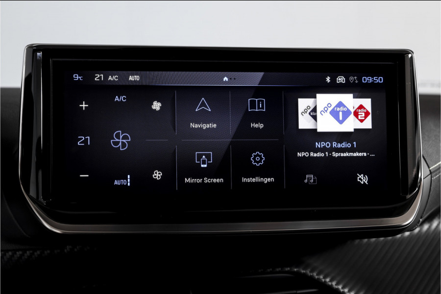 Peugeot 2008 1.2 Hybrid 145 GT - Automaat | Alcantara Pack | Drive Assist Pack | Dig. Cockpit | Adapt. Cruise | Stoelverw. | PDC | Camera | NAV + App. Connect | ECC | DAB | LM 17" | 7665