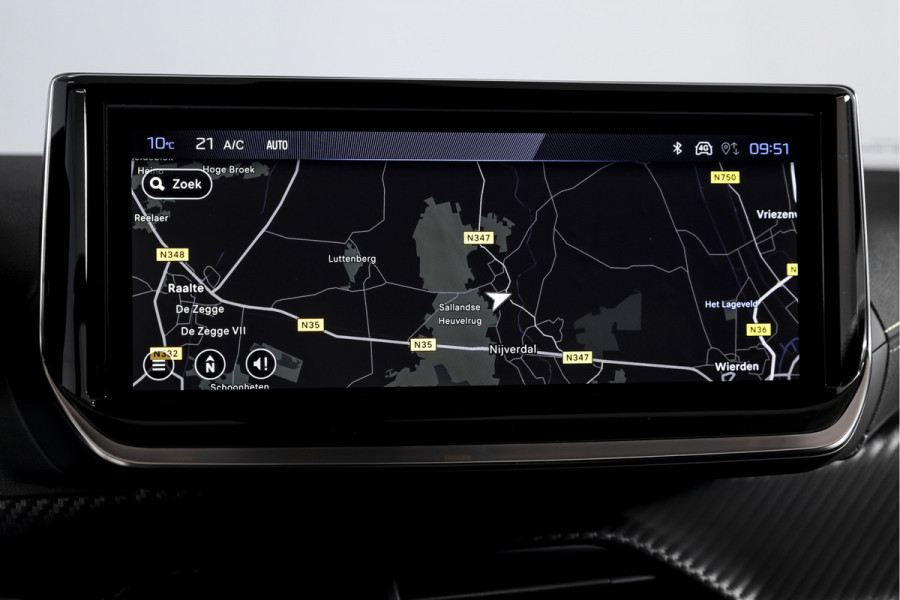 Peugeot 2008 1.2 Hybrid 145 GT - Automaat | Alcantara Pack | Drive Assist Pack | Dig. Cockpit | Adapt. Cruise | Stoelverw. | PDC | Camera | NAV + App. Connect | ECC | DAB | LM 17" | 7665