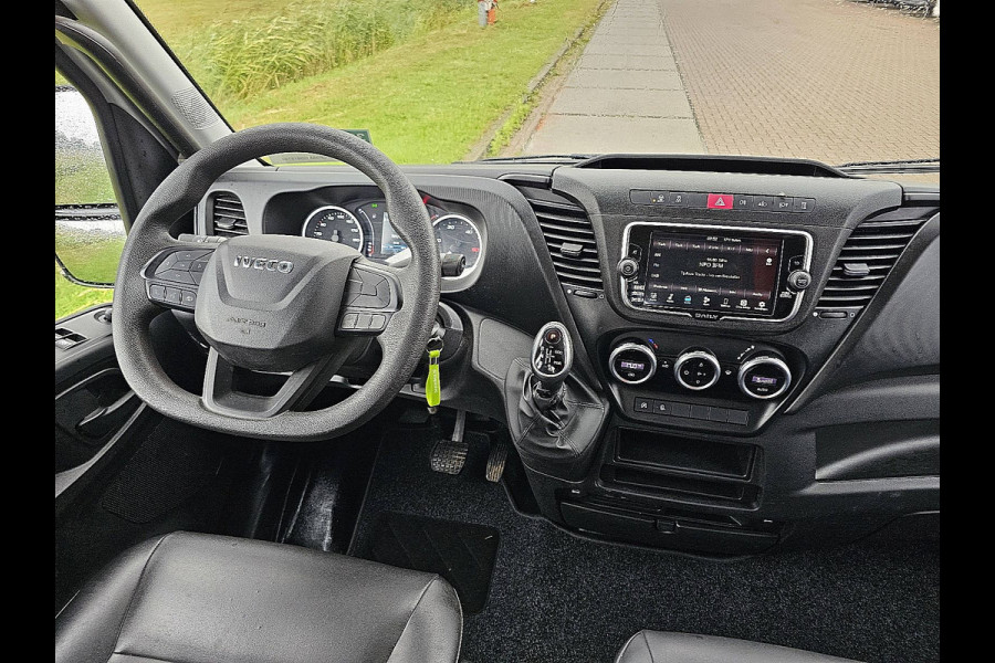 Iveco Daily 35C14V 2.3 Dubbele Cabine, Airco, Automaat, 3.5T-Trekhaak, Euro6, BPM-Vrij
