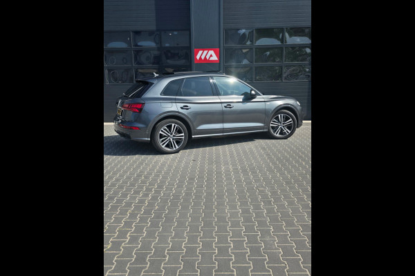 Audi Q5 55 TFSI e quattro Competition | S LINE | PANO | HUD | ACC | 360 | Massage | Luchtvering l Trekhaak