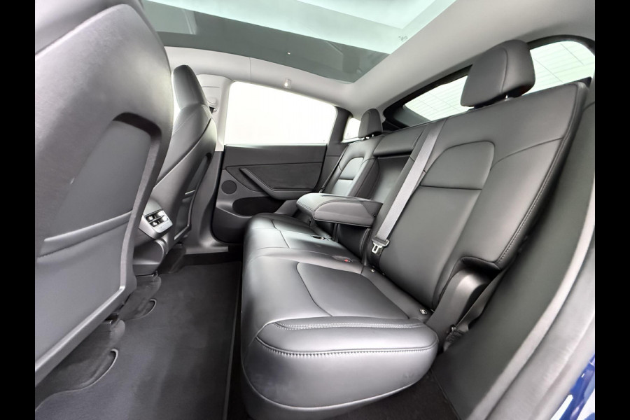 Tesla Model Y Long Range AWD 75 kWh 1E EIGENAAR | ORIGINEEL NL AUTO | SOH 97% | RIJKLAAR GELEVERD | TESLA FABRIEKSGARANTIE TOT 03-2027 OF 80.000 KM | TESLA GARANTIE ACCU + AANDRIJFLIJN T/M 03-2031 OF 192.000 KM