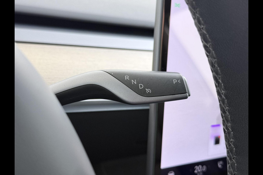 Tesla Model Y Long Range AWD 75 kWh 1E EIGENAAR | ORIGINEEL NL AUTO | SOH 97% | RIJKLAAR GELEVERD | TESLA FABRIEKSGARANTIE TOT 03-2027 OF 80.000 KM | TESLA GARANTIE ACCU + AANDRIJFLIJN T/M 03-2031 OF 192.000 KM