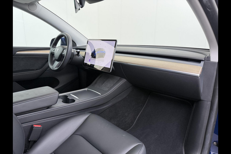 Tesla Model Y Long Range AWD 75 kWh 1E EIGENAAR | ORIGINEEL NL AUTO | SOH 97% | RIJKLAAR GELEVERD | TESLA FABRIEKSGARANTIE TOT 03-2027 OF 80.000 KM | TESLA GARANTIE ACCU + AANDRIJFLIJN T/M 03-2031 OF 192.000 KM