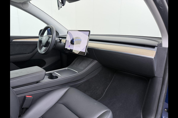 Tesla Model Y Long Range AWD 75 kWh 1E EIGENAAR | ORIGINEEL NL AUTO | SOH 97% | RIJKLAAR GELEVERD | TESLA FABRIEKSGARANTIE TOT 03-2027 OF 80.000 KM | TESLA GARANTIE ACCU + AANDRIJFLIJN T/M 03-2031 OF 192.000 KM