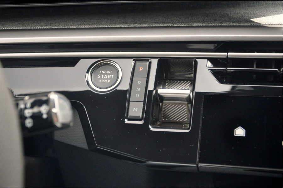 Peugeot 5008 1.2 Hybrid 145 e-DSC6 GT 7p | Camera | LED | Navi
