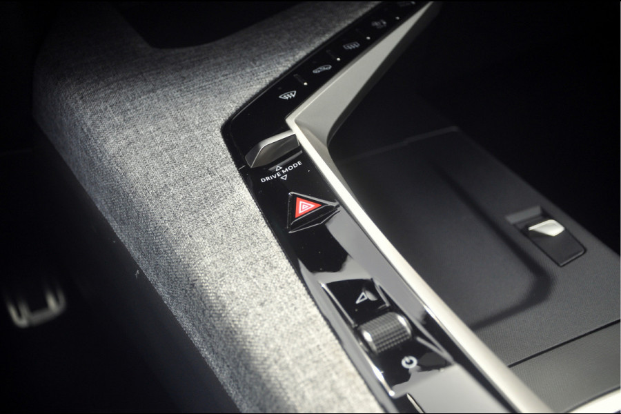 Peugeot 5008 1.2 Hybrid 145 e-DSC6 GT 7p | Camera | LED | Navi
