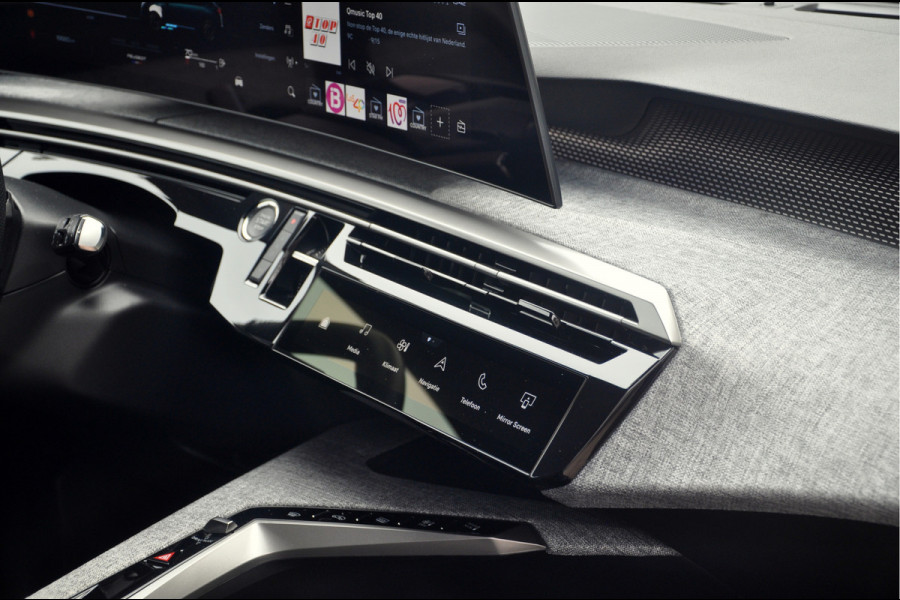 Peugeot 5008 1.2 Hybrid 145 e-DSC6 GT 7p | Camera | LED | Navi