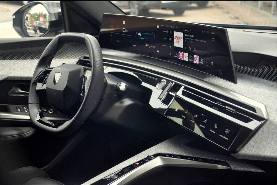 Peugeot 5008 1.2 Hybrid 145 e-DSC6 GT 7p | Camera | LED | Navi