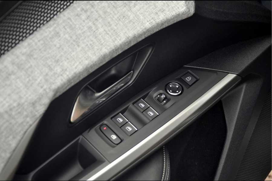 Peugeot 5008 1.2 Hybrid 145 e-DSC6 GT 7p | Camera | LED | Navi