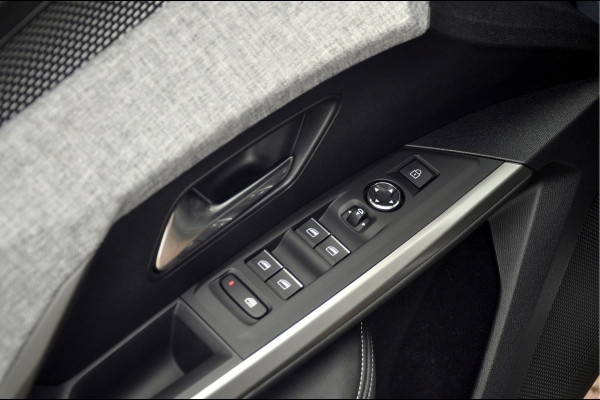 Peugeot 5008 1.2 Hybrid 145 e-DSC6 GT 7p | Camera | LED | Navi
