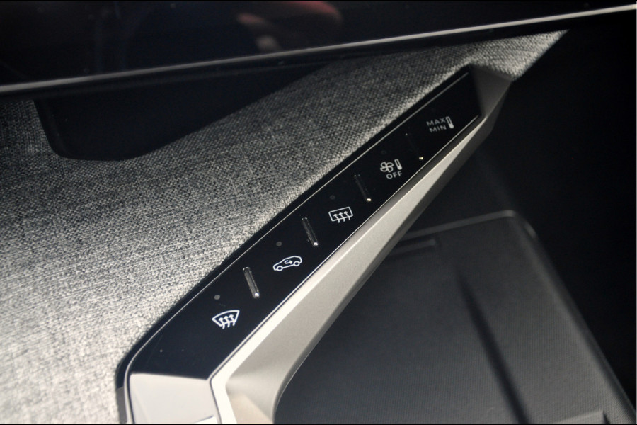 Peugeot 5008 1.2 Hybrid 145 e-DSC6 GT 7p | Camera | LED | Navi