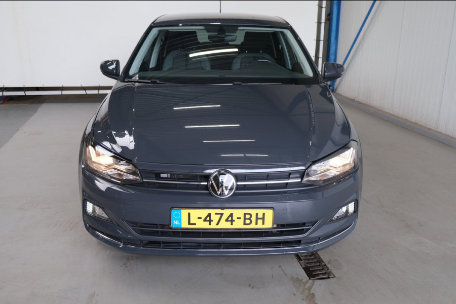 Volkswagen Polo 1.0 TSI Highline Automaat - N.A.P. Airco, Cruise, Navi, Camera, Carplay, Virtueel display.