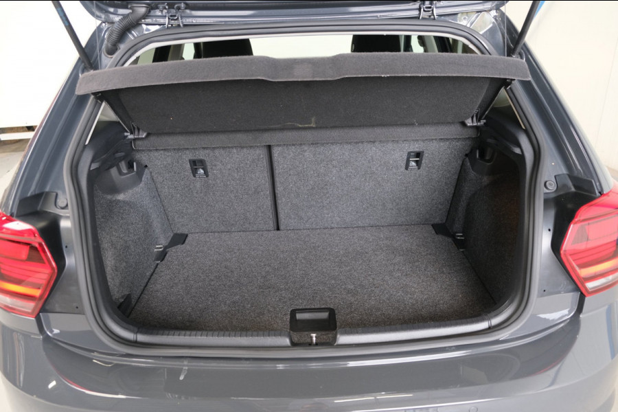 Volkswagen Polo 1.0 TSI Highline Automaat - N.A.P. Airco, Cruise, Navi, Camera, Carplay, Virtueel display.