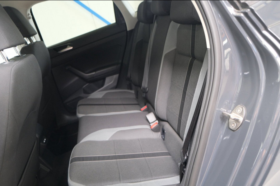 Volkswagen Polo 1.0 TSI Highline Automaat - N.A.P. Airco, Cruise, Navi, Camera, Carplay, Virtueel display.
