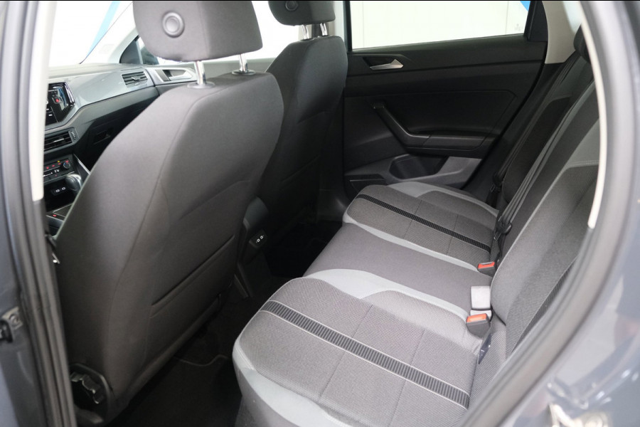 Volkswagen Polo 1.0 TSI Highline Automaat - N.A.P. Airco, Cruise, Navi, Camera, Carplay, Virtueel display.